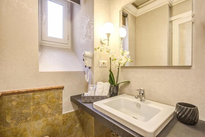 Smart Lux Roma Veneto Hotell Exteriör bild