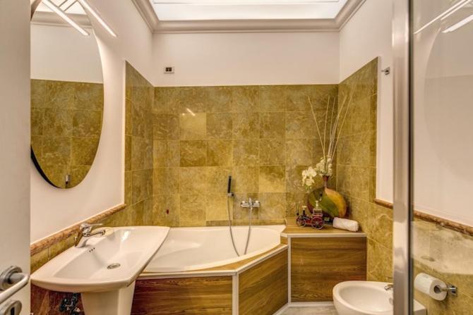 Smart Lux Roma Veneto Hotell Exteriör bild