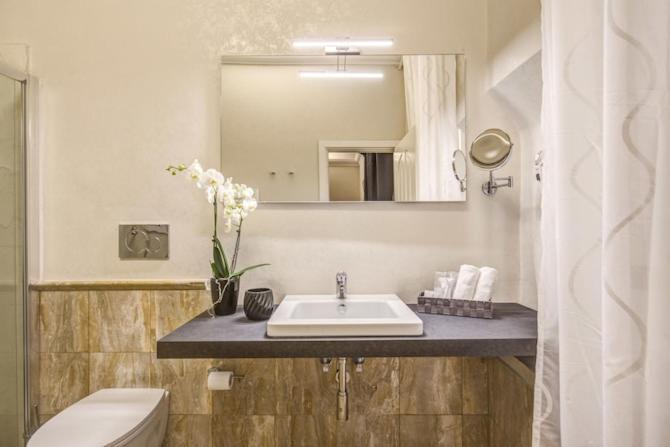 Smart Lux Roma Veneto Hotell Exteriör bild